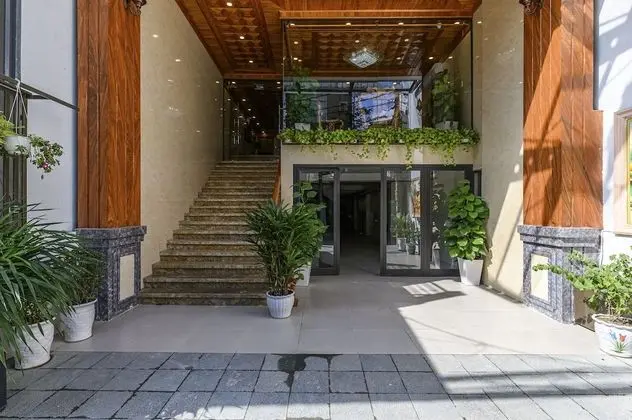 Duy Tung Hotel Da Nang - Dış Mekan