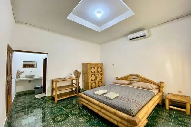 Duyung Rooms and Resto