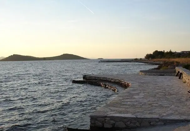 Dvor - 20 m From Beach - A1 - Plaj