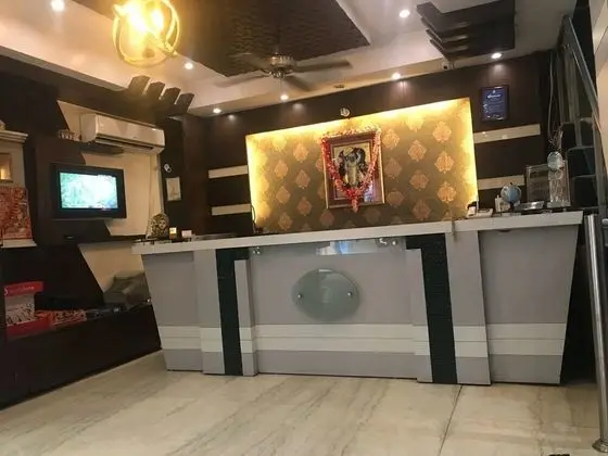 Hotel Dwarkadhish Intercontinental - İç Mekan