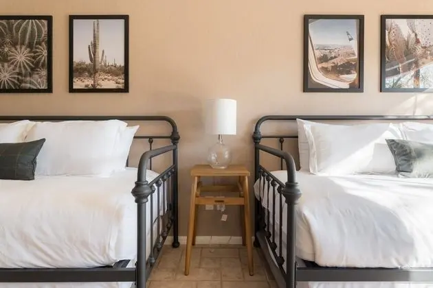 Dwight by Avantstay Blissful Serene Oasis Pool, Firepit & Entertainers Patio - İç Mekan