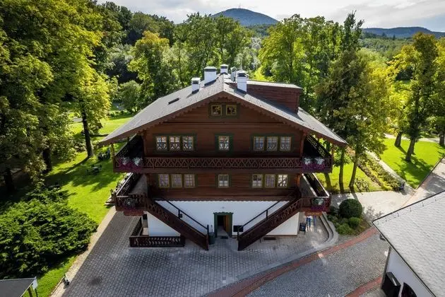 Dworzysko Hotel & Restaurant - Dış Mekan