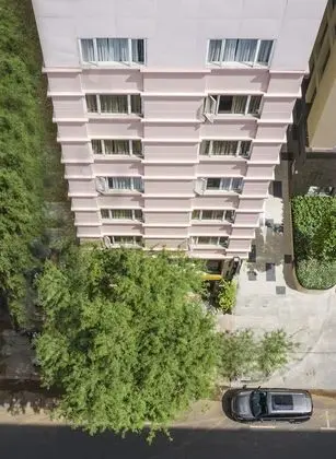 Dyn Opera Hotel