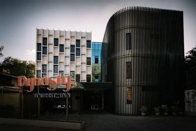 Dynasty Tourist Inn - Dış Mekan