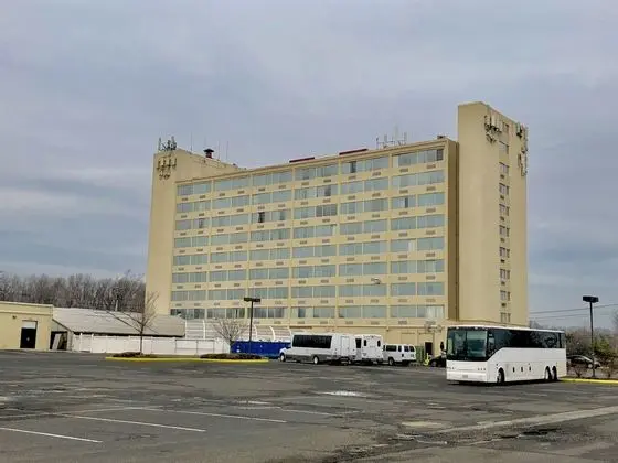 E Hotel Banquet & Conference Center