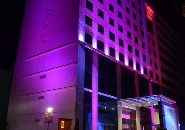 E Hotel