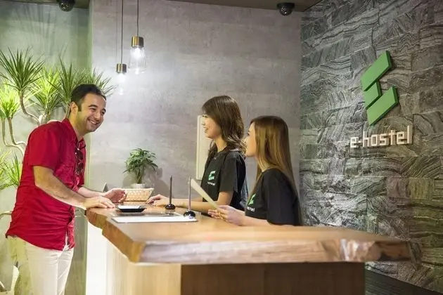 e-hostel Shinsaibashi