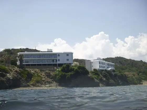 E.J. Pyrgos Bay Hotel