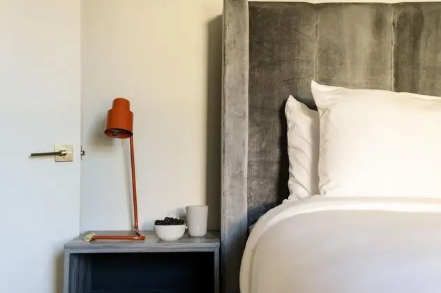 E Main St Unit A - Luna