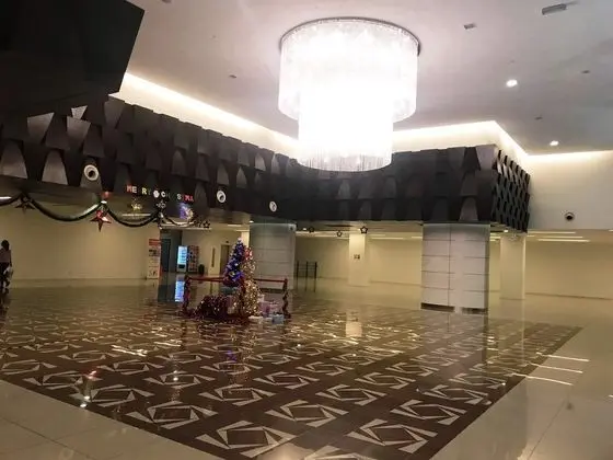 E Studio-Trefoil SetiaCity SetiaAlam - Lobi