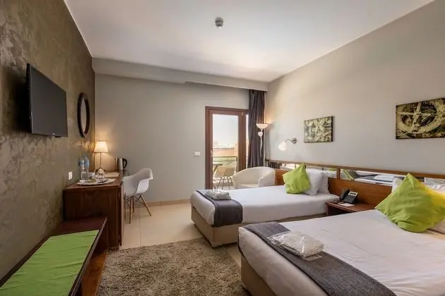 E2 Lodge hotel