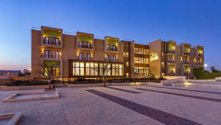 E2 Lodge hotel