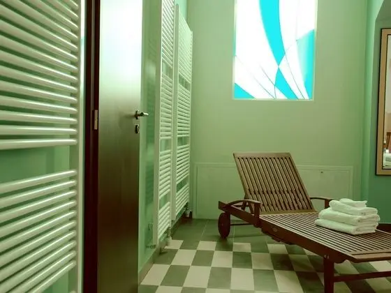 EA Hotel Downtown - Spa
