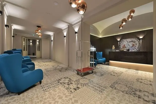 EA Hotel New Town - Lobi