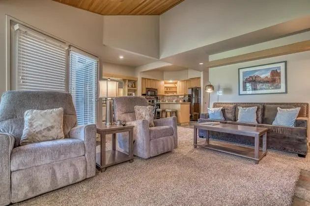 Eagle Crest on the Green