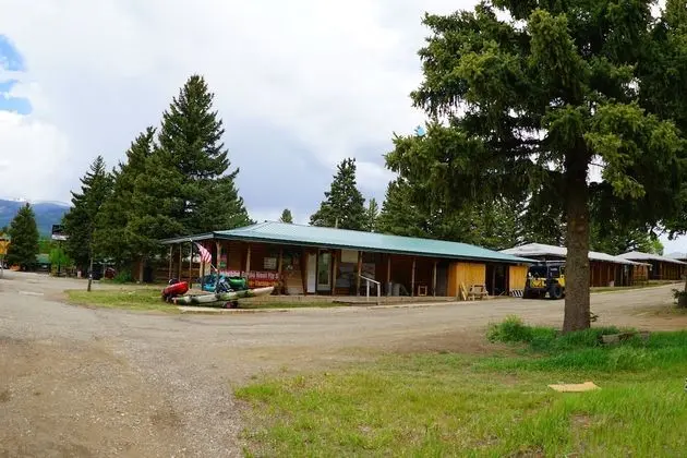 Eagle Nest Fly Shack and Lodge - Dış Mekan