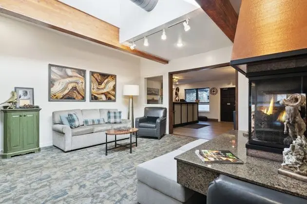 Eagle Point Resort - Lobi