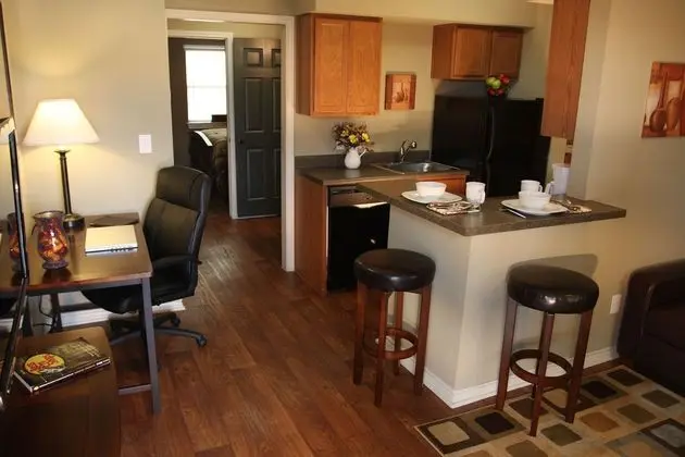 Eagle's Den Suites at Cotulla