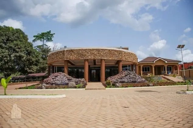 Eagles'Nest International Hotel - 1