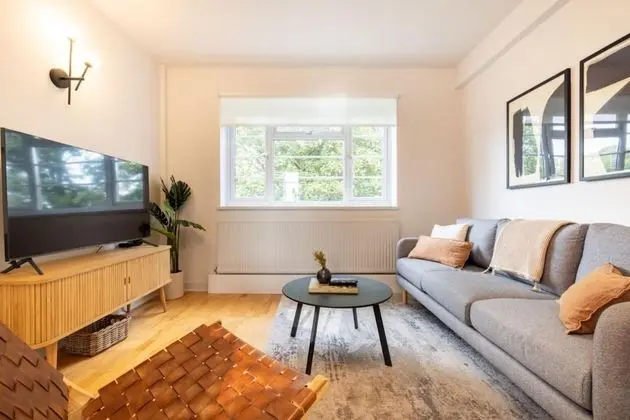 The Ealing Secret - Adorable 1bdr Flat With Balcony