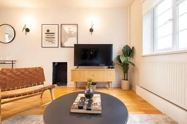 The Ealing Secret - Adorable 1bdr Flat With Balcony - Oda