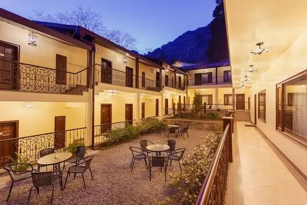 The Earl's Court, Nainital - Dış Mekan