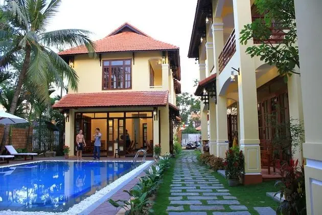 The Earth Villa