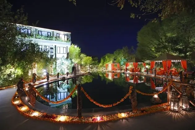 The Earth House Resort