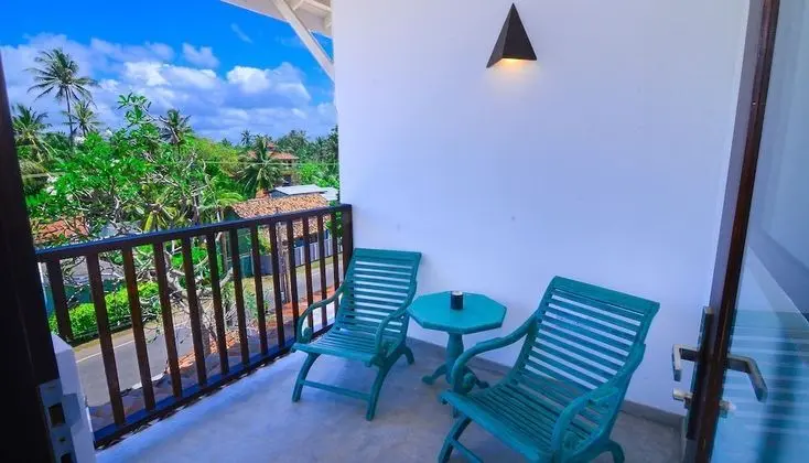 At Ease Beach Hotel - Oda
