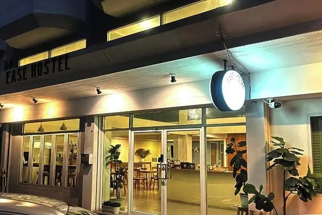EASE HOSTEL BKK - Dış Mekan