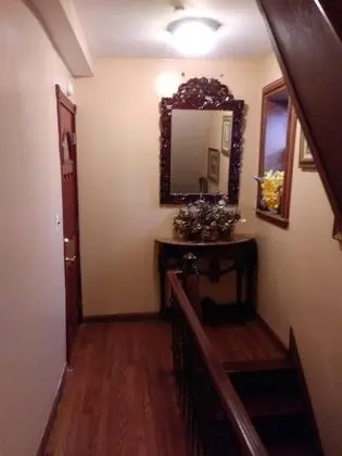 East 42nd Mansion - Lobi