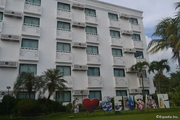 East Asia Royale Hotel - Dış Mekan