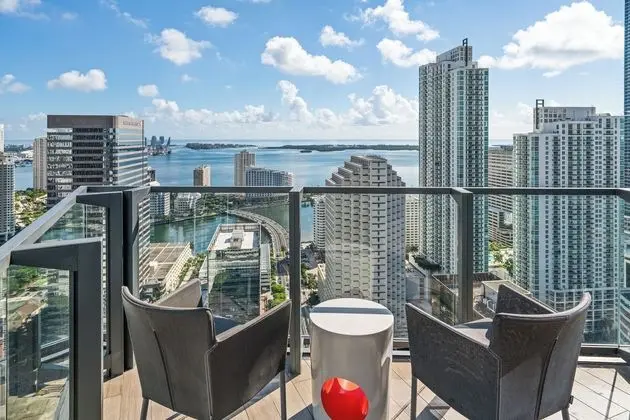 EAST Miami Residences - Oda