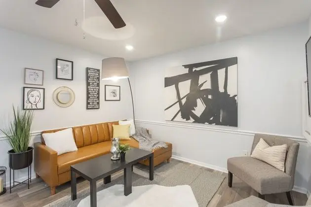 East Passyunk Trendy Apartment