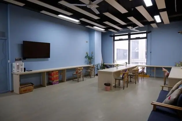 East Station International Youth Hostel - Öne Çıkan Resim