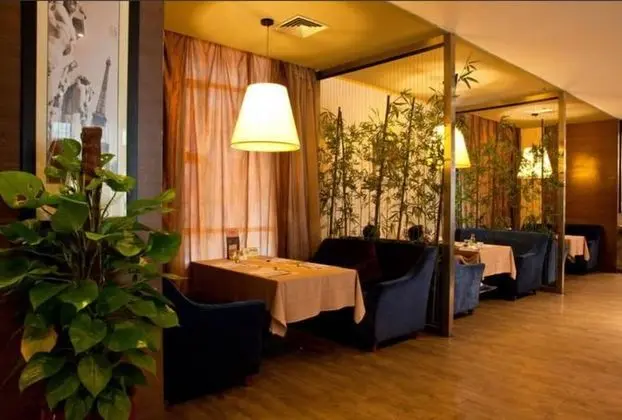 Eastern Banshan Hotel - Yerinde Yemek