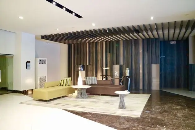 Eastwood Le Grand Tower 3 - Lobi