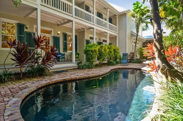 Easy Livin' by Avantstay Key West Home w/ Pool & BBQ Week Long Stays Only