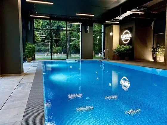 Easy Rent Apartments - CRYSTAL - Havuz