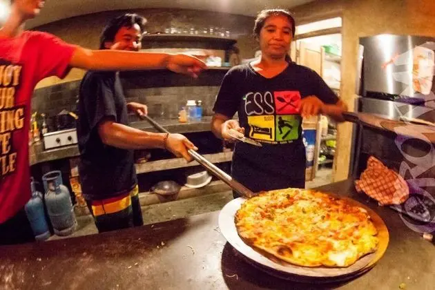 Eat Sleep Skate Bali - Yerinde Yemek