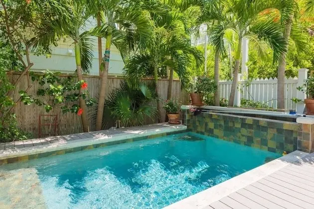 Ecco Domani by Avantstay Gorgeous Home w/ Pool, Balcony in Great Location Month Long Stays Only