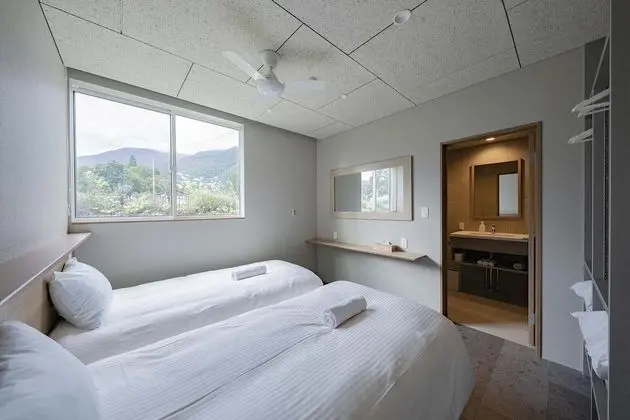 Echo Rocks by The Hakuba Collection - Oda