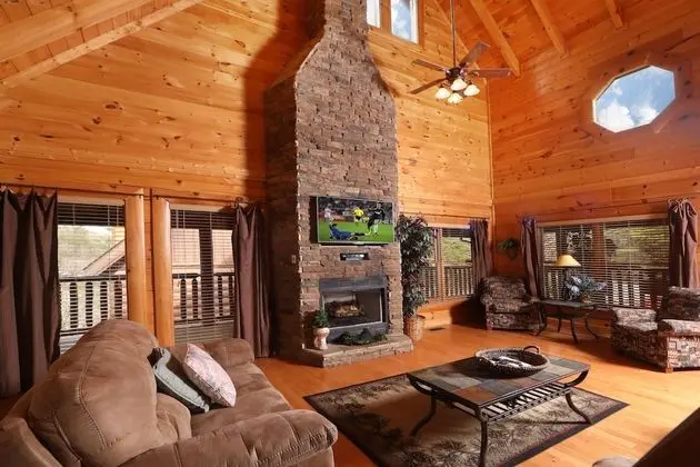 Echoes of Eden - Four Bedroom Cabin - Oda Düzeni