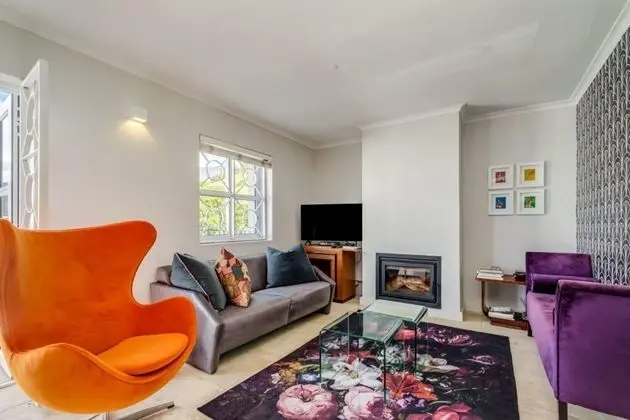 Eclectic Apartment in the Bustling De Waterkant 209 DWP - Oda