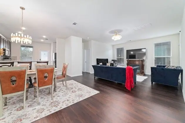 ECLIPZ Modern CEO Corp House - Öne Çıkan Resim