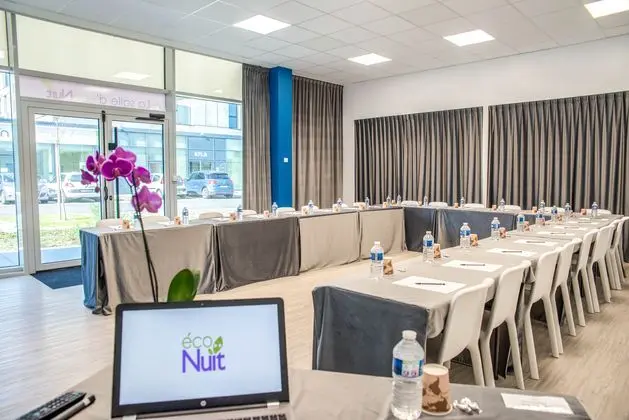 Hotel Eco Nuit Saint Nazaire - İş / Konferans