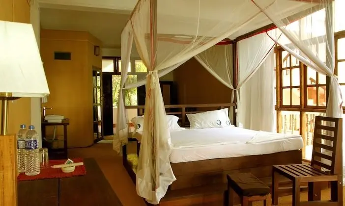 The Eco, The Poolside Beach Retreat - Oda