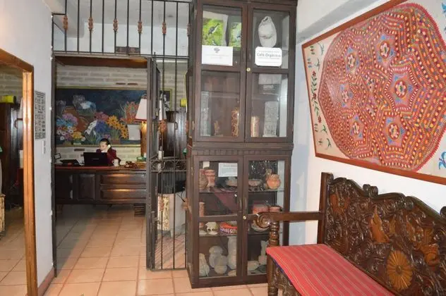 Eco Suites Uxlabil Guatemala City - Lobi