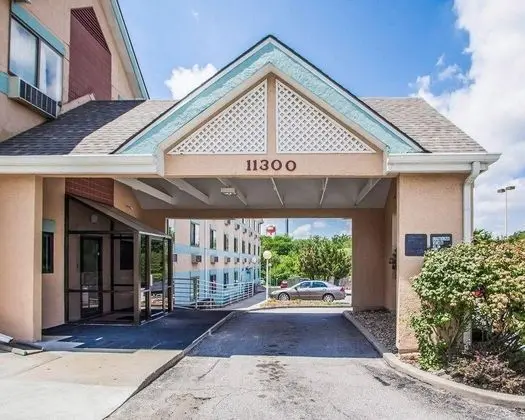 Econo Lodge Airport Airport Area