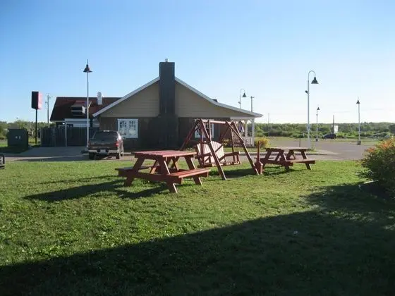Econo Lodge Airport Duluth Area